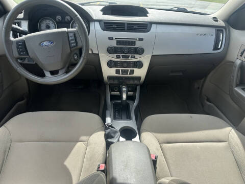 2009 Ford Focus SES