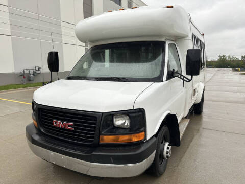 2007 GMC Savana for sale at ELMHURST CAR CENTER in Elmhurst IL