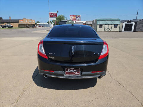 2013 Lincoln MKS