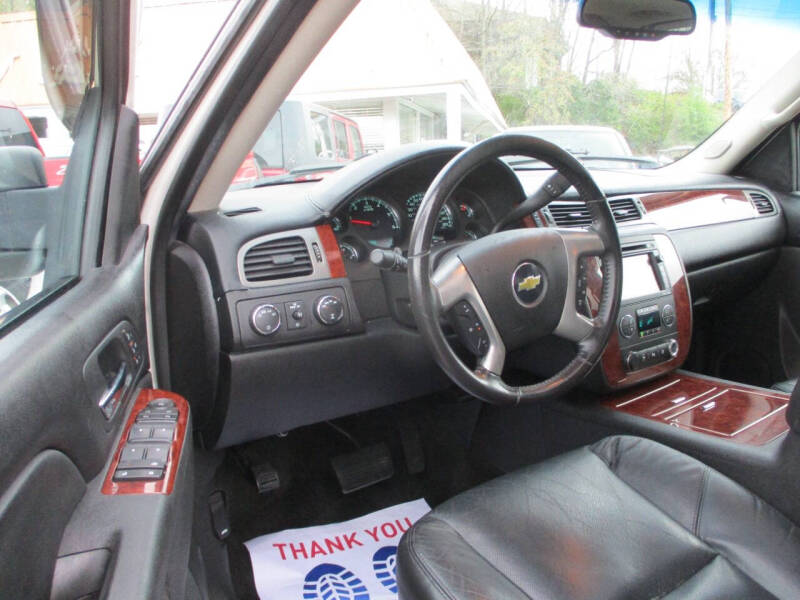 2011 Chevrolet Avalanche LTZ