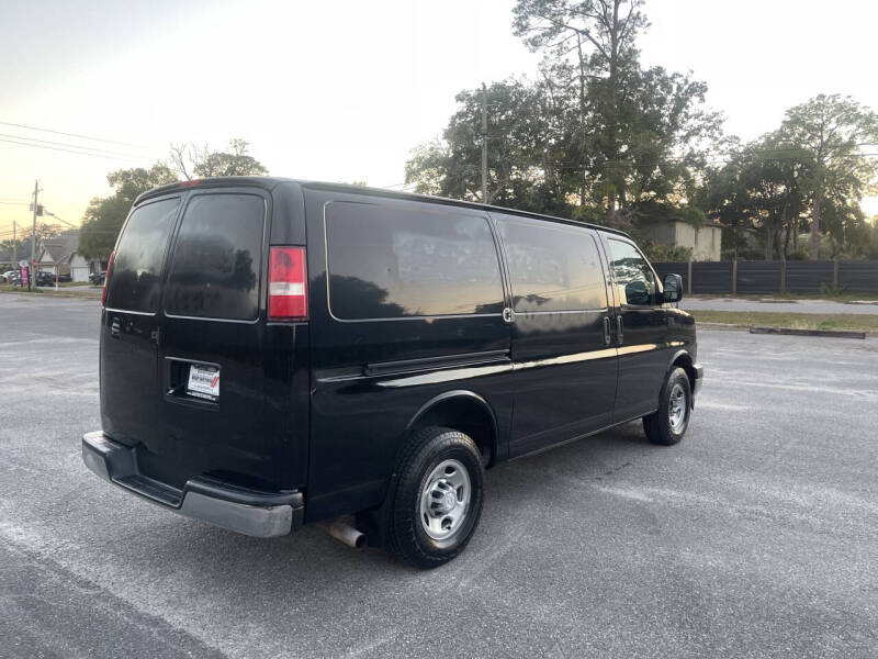 2017 Chevrolet Express 2500