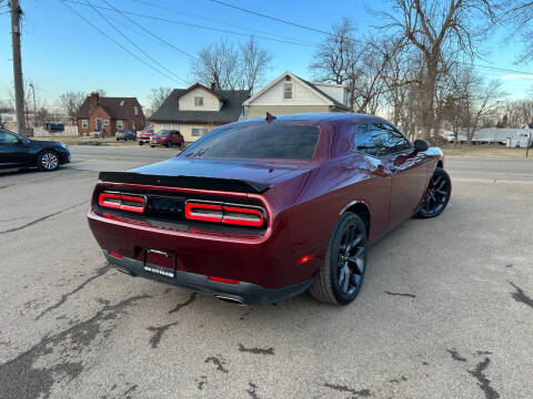 2021 Dodge Challenger SXT
