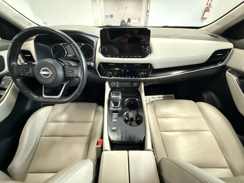 2022 Nissan Rogue SL