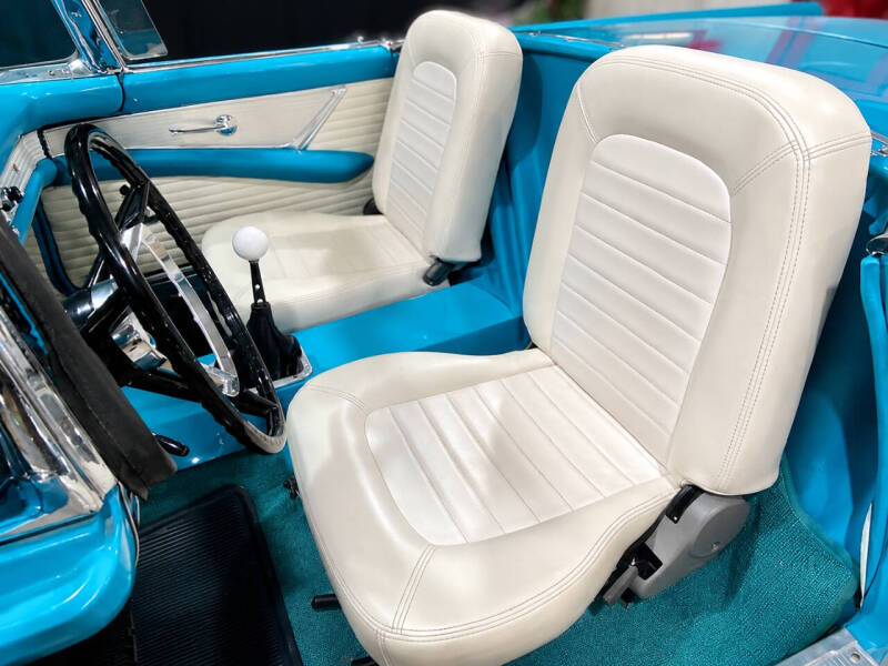 1956 Ford Thunderbird