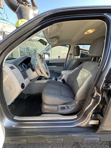 2009 Ford Escape XLT