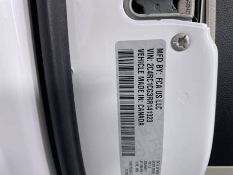 2024 Chrysler Voyager LX