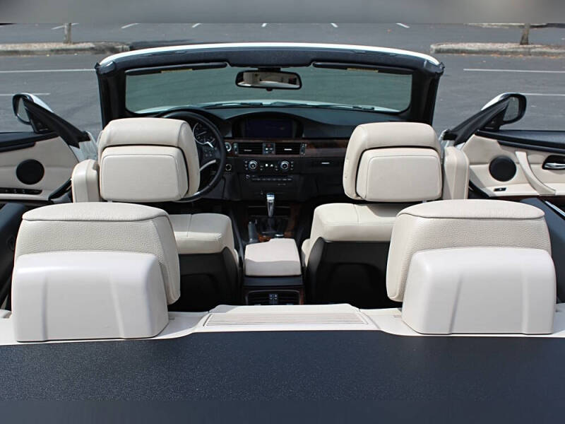 2011 BMW 3 Series 335i