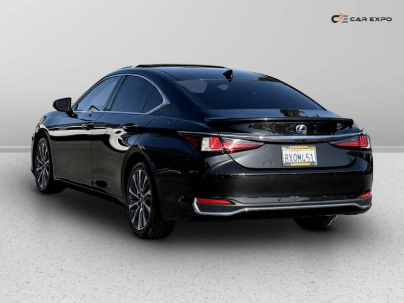 2021 Lexus ES 300h