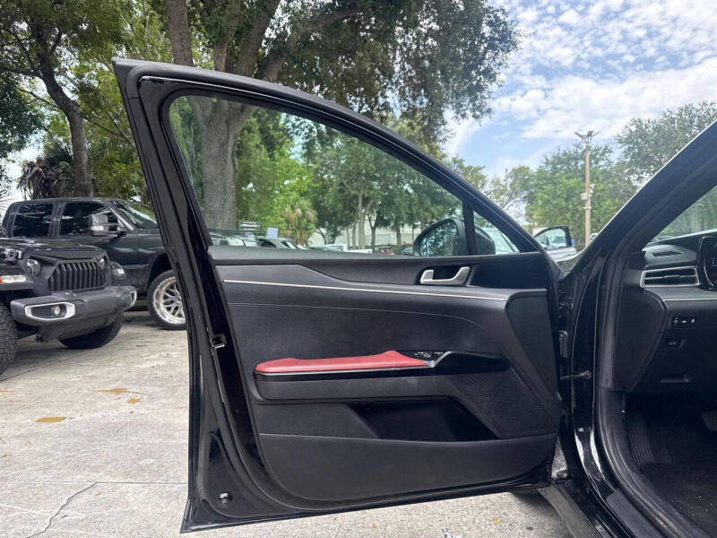 2023 Kia K5