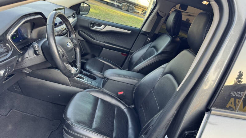 2020 Ford Escape Hybrid SE Sport