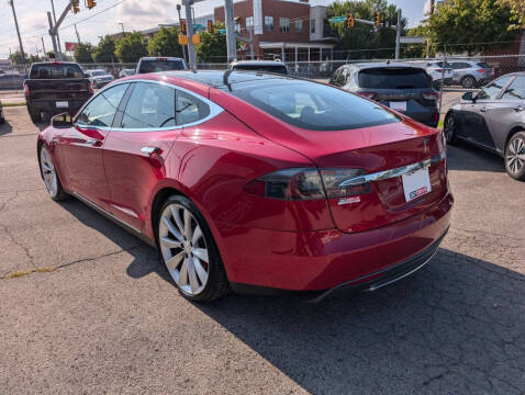 2013 Tesla Model S Performance
