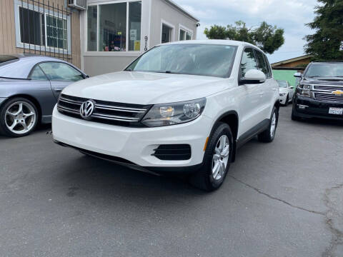 2013 Volkswagen Tiguan for sale at Ronnie Motors LLC in San Jose CA