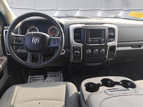 2017 RAM 1500 SLT