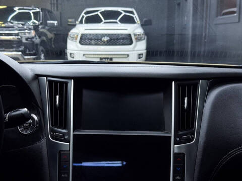 2018 Infiniti Q60 3.0T Luxe