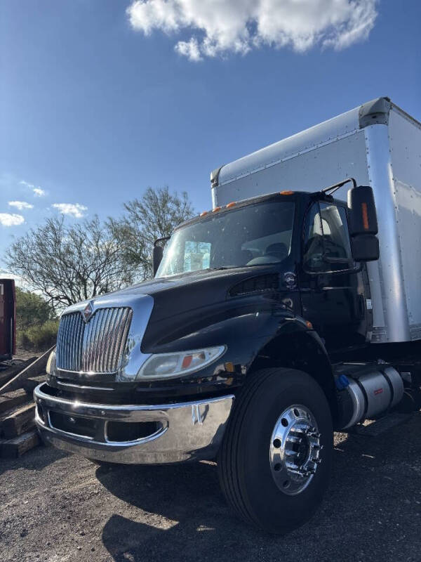 2018 International DuraStar 4400