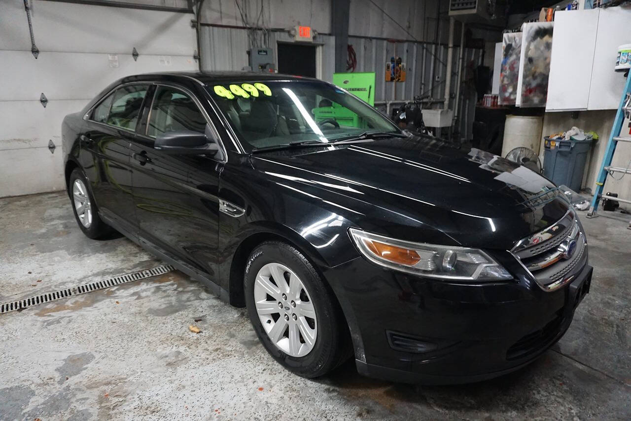 2011 Ford Taurus for sale at 51 Cars LLC in Loves Park, IL