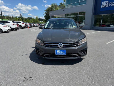 2017 Volkswagen Passat 1.8T R-Line