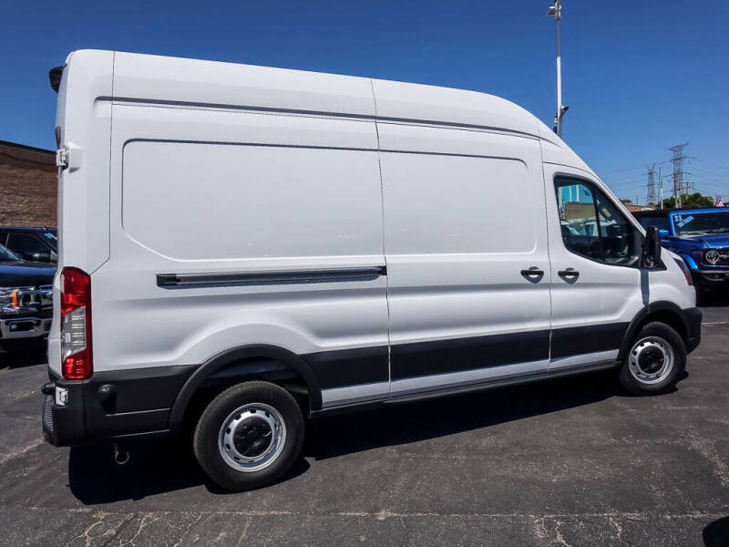 2025 Ford Transit 250