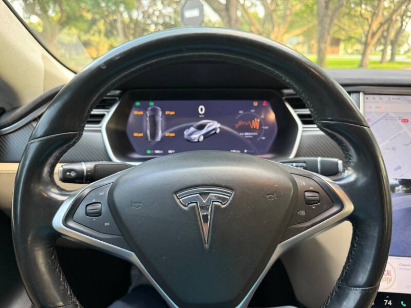2017 Tesla Model S 90D