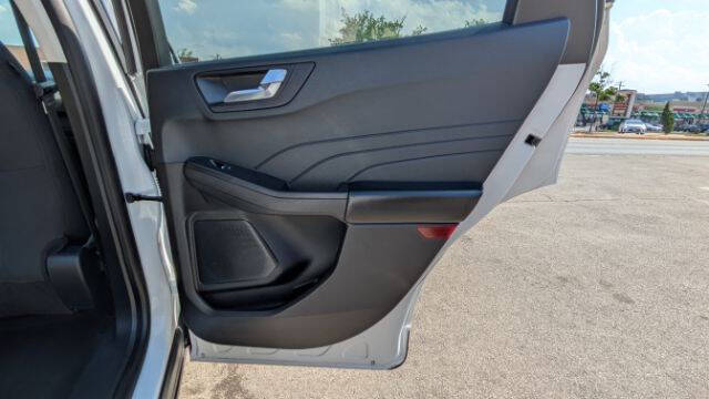 2021 Ford Escape SE