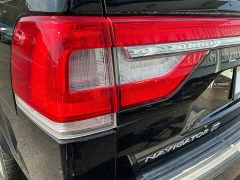 2017 Lincoln Navigator L Reserve