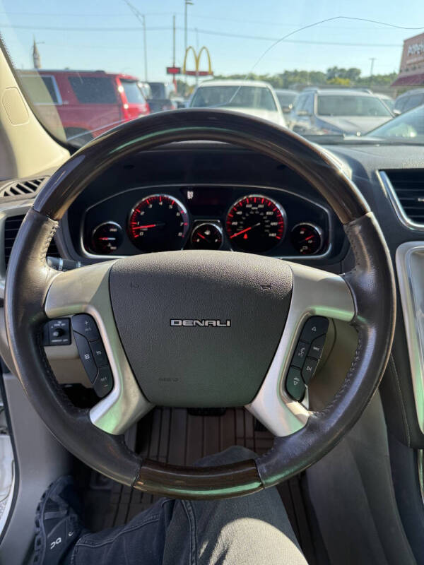 2013 GMC Acadia Denali
