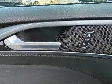 2014 Ford Fusion Hybrid SE