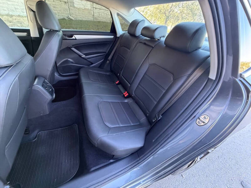 2021 Volkswagen Passat SE