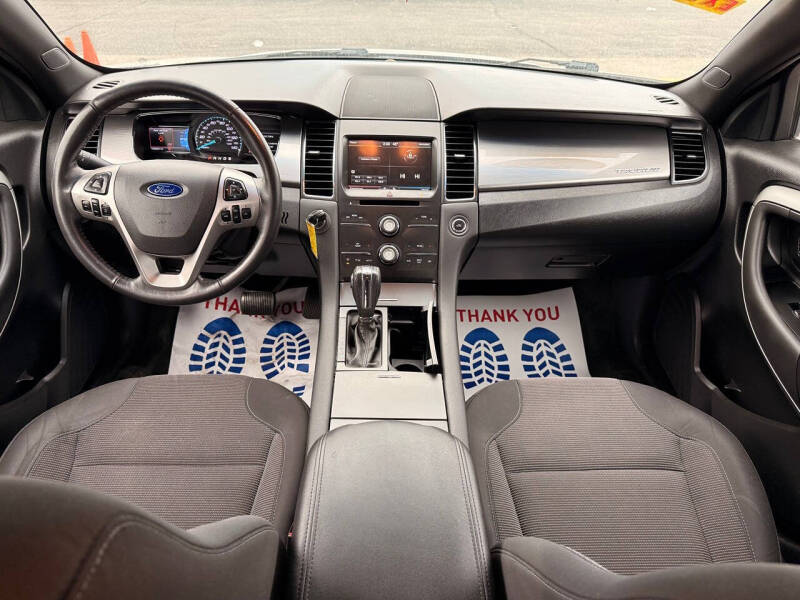 2014 Ford Taurus SEL