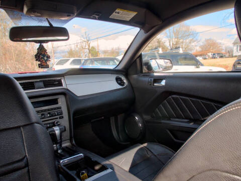 2011 Ford Mustang V6