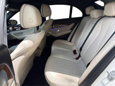 2017 Mercedes-Benz E-Class E 300 4MATIC