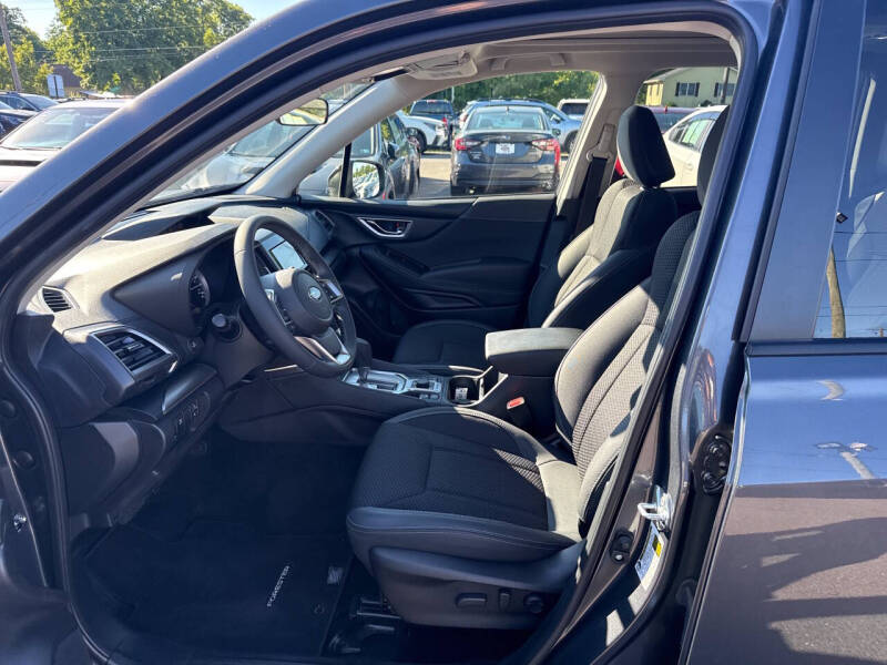 2024 Subaru Forester Premium