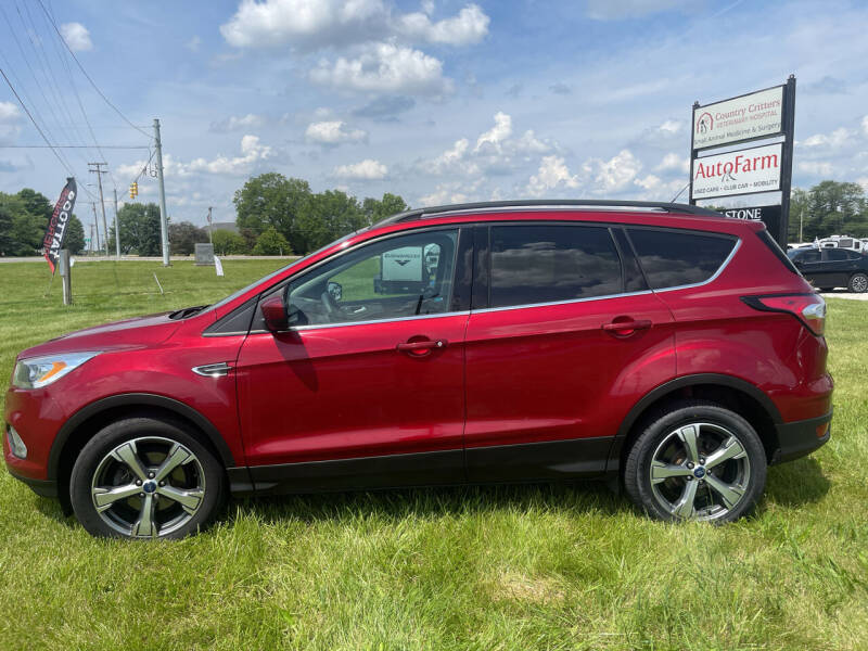 Used 2017 Ford Escape SE with VIN 1FMCU0GD2HUE69875 for sale in Daleville, IN