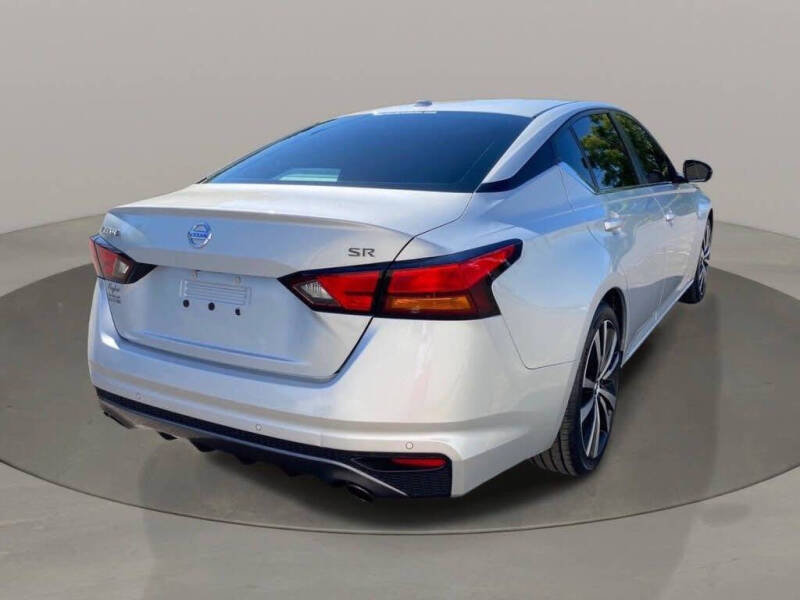 2021 Nissan Altima 2.5 SR