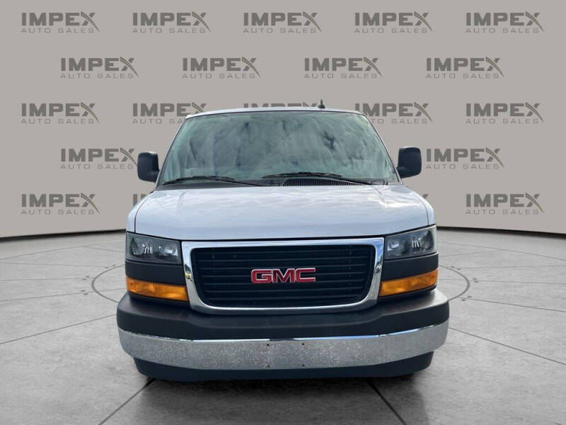 2023 GMC Savana 2500