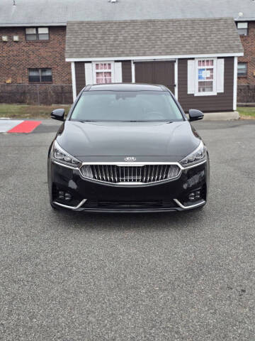 2017 Kia Cadenza Technology