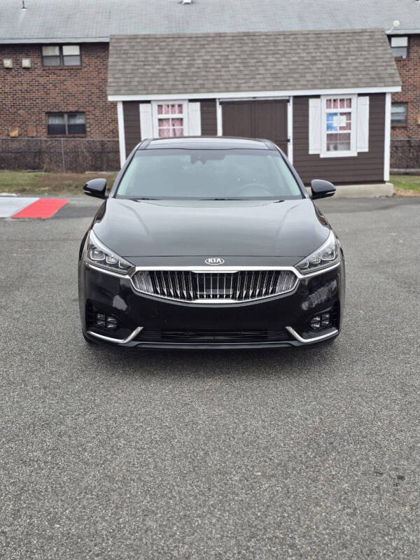 2017 Kia Cadenza Technology