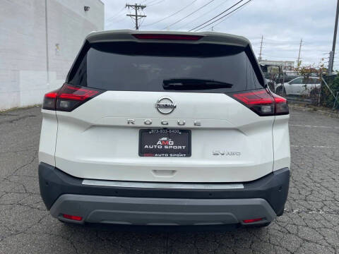 2021 Nissan Rogue SV