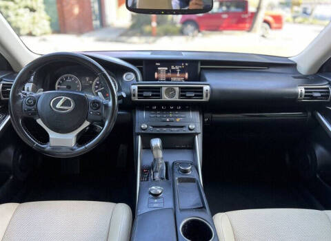 2016 Lexus IS 200t