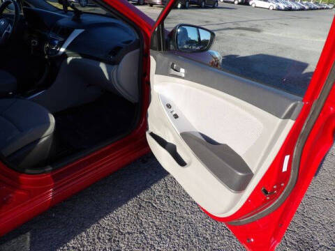 2012 Hyundai Accent GS