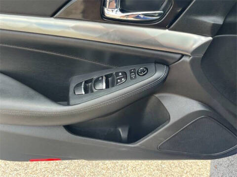 2018 Nissan Maxima 3.5 SR