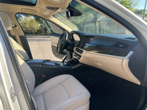 2012 BMW 5 Series 528i