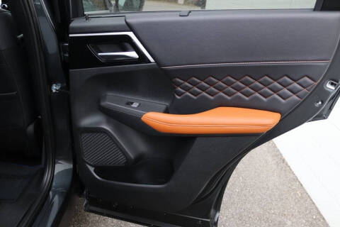 2025 Mitsubishi Outlander PHEV SEL