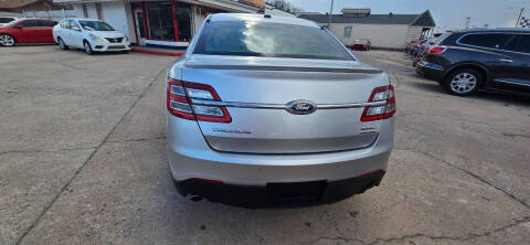 2014 Ford Taurus SEL