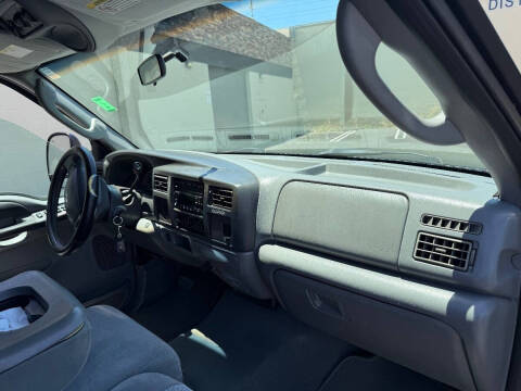 2004 Ford Excursion XLT