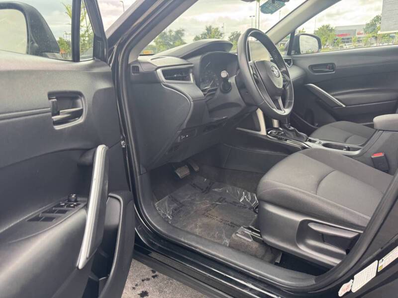 2023 Toyota Corolla Cross LE