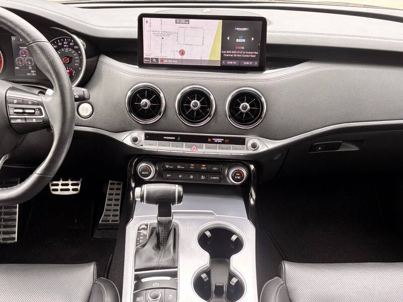 2022 Kia Stinger GT1