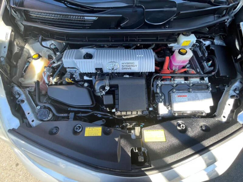2012 Toyota Prius v Three