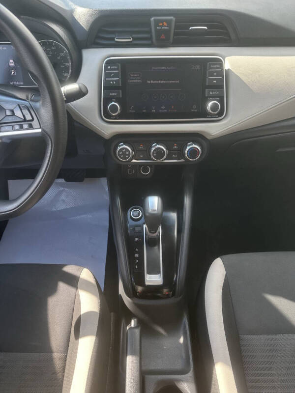 2021 Nissan Versa SV