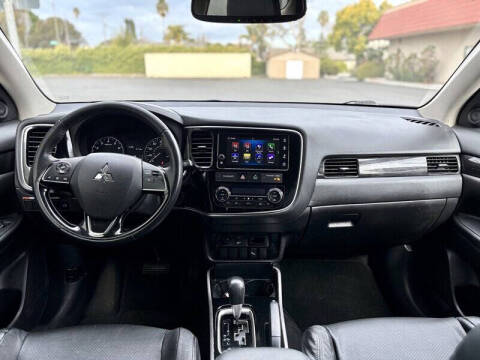 2018 Mitsubishi Outlander SEL